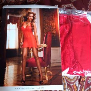 Baci Red Halter Chemise Sz.6